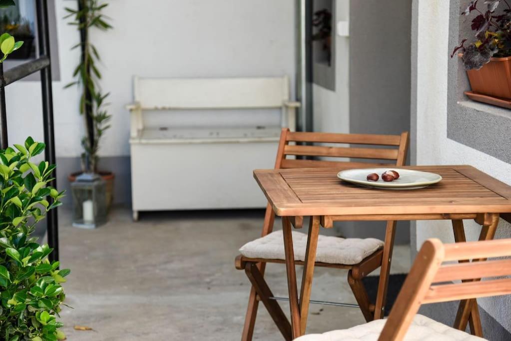 Parokia Apartman Es Coworking A Balaton Mellett Kaptalantoti Екстериор снимка