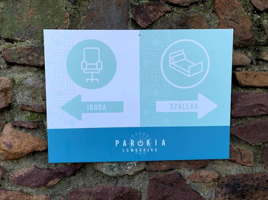 Parokia Apartman Es Coworking A Balaton Mellett Kaptalantoti Екстериор снимка