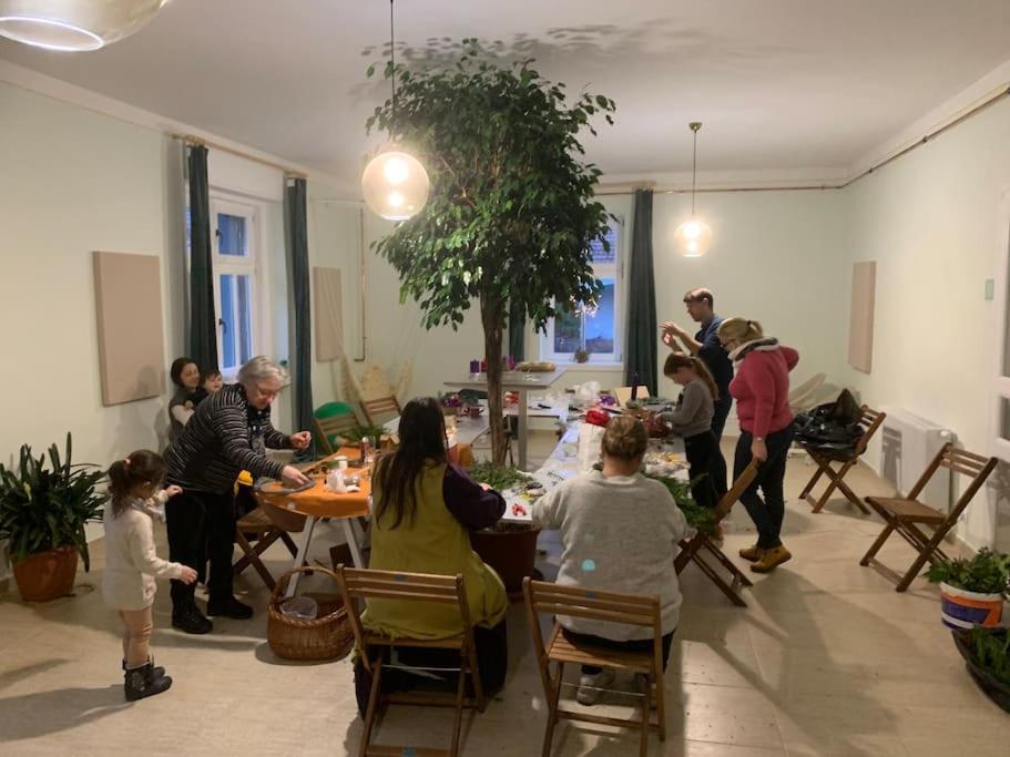 Parokia Apartman Es Coworking A Balaton Mellett Kaptalantoti Екстериор снимка