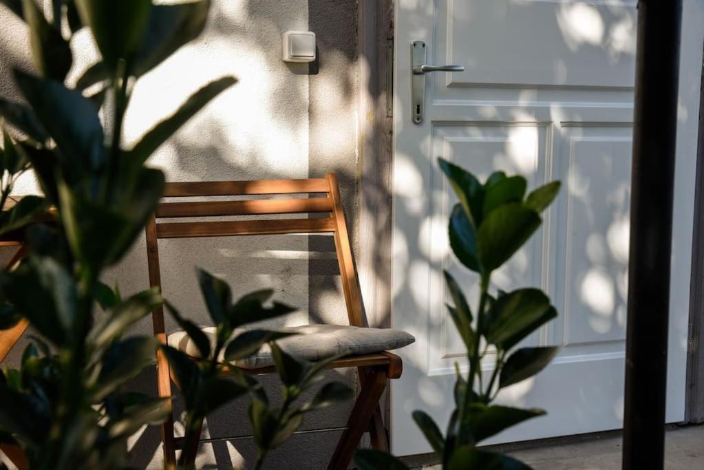Parokia Apartman Es Coworking A Balaton Mellett Kaptalantoti Екстериор снимка