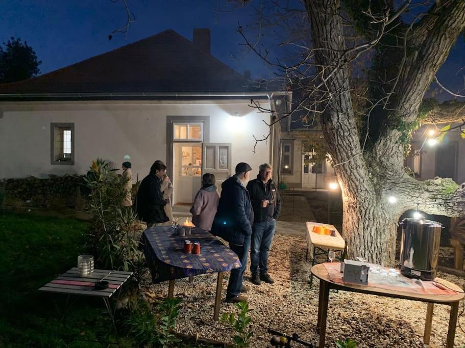 Parokia Apartman Es Coworking A Balaton Mellett Kaptalantoti Екстериор снимка